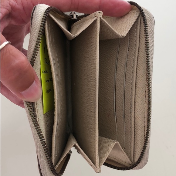 Louis Vuitton zip wallett - Picture 2 of 7